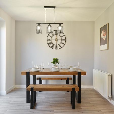Mersey Way, Spacious 3 Bed Home, Close To Sheffield City Centre & Free Driveway Parking - Perfect For Workers, Groups & Families - Hosted By Stay Host Save מראה חיצוני תמונה