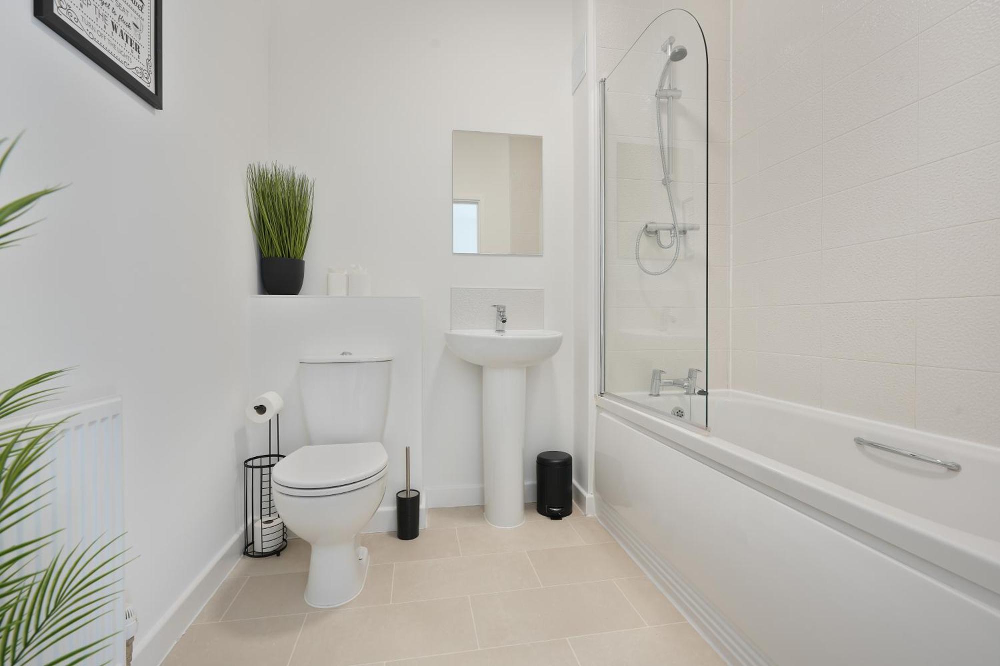 Mersey Way, Spacious 3 Bed Home, Close To Sheffield City Centre & Free Driveway Parking - Perfect For Workers, Groups & Families - Hosted By Stay Host Save מראה חיצוני תמונה